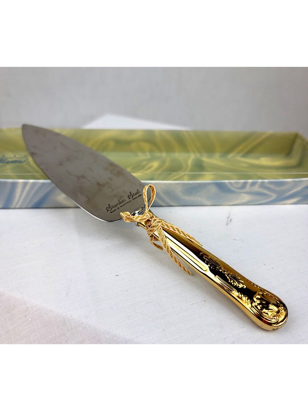 Cake Knife Server Gold Plate Handle Made England Treasure Masters BudgetWedding